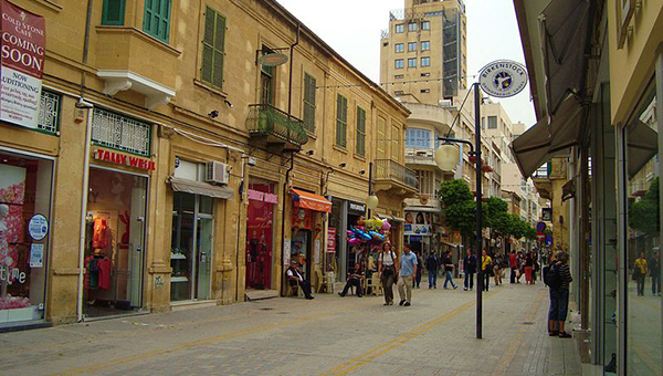Парламент Кипра отверг предложение правительства о продлении работы магазинов в выходные дни