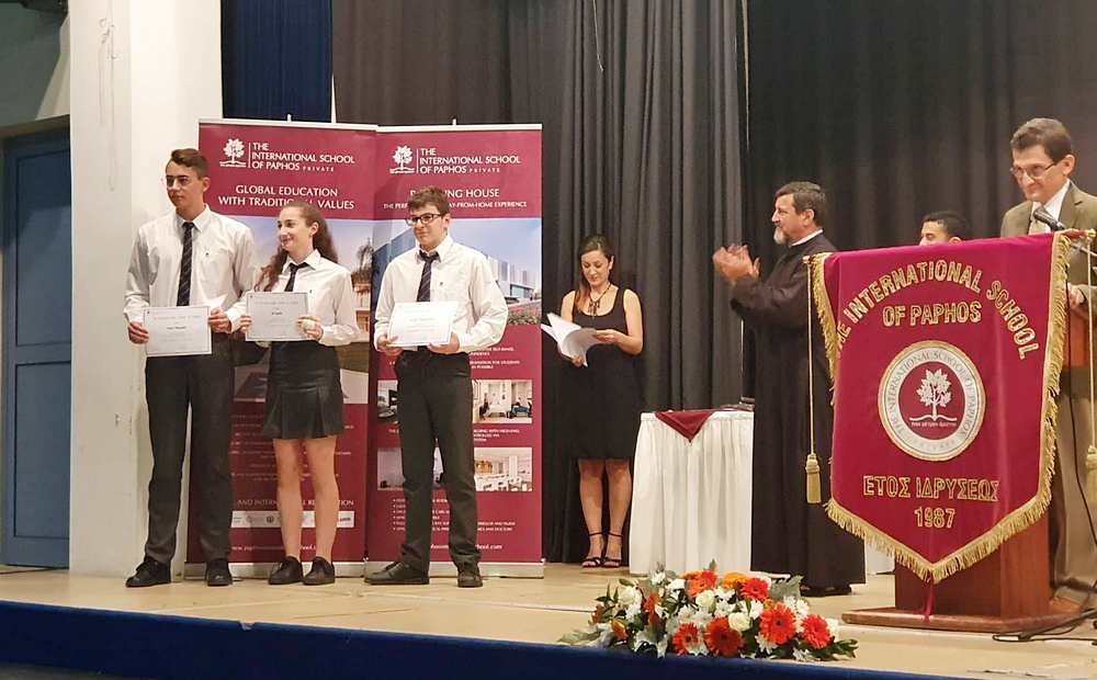 Международная школа Пафоса наградила учеников - Вестник Кипра