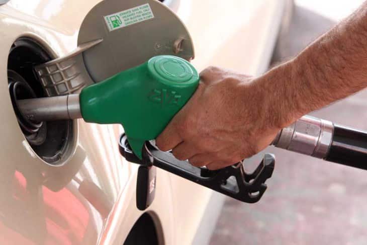 Цены на бензин снизились в октябре