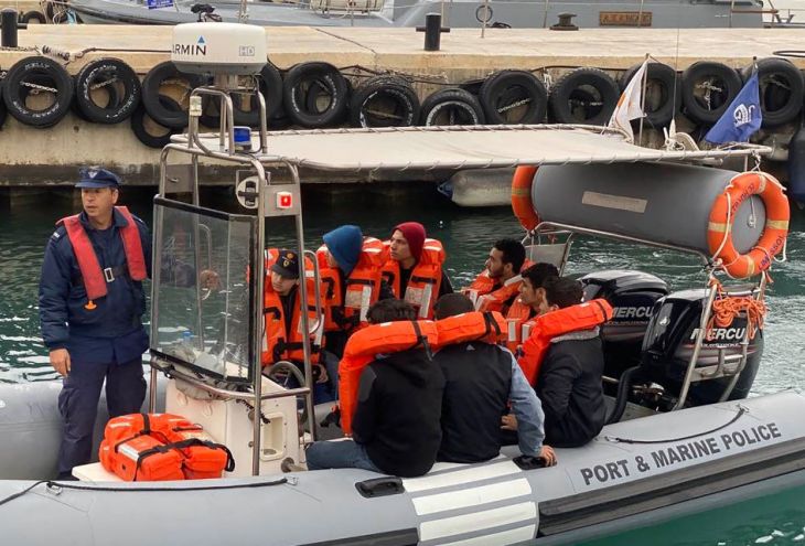 На Кипр приплыли 55 человек. Это первые беженцы 2021 года 
