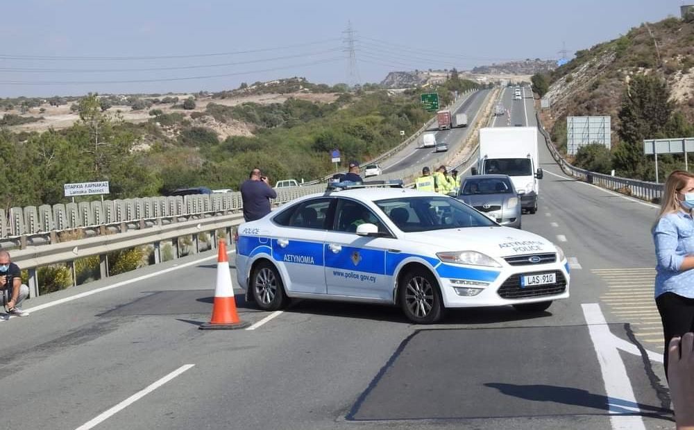 Полиция обнаружила поддельные тесты на Covid-19 у тех, кто пересекает КПП - Вестник Кипра