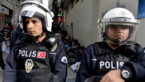 Пять человек ранены в результате стрельбы в Стамбуле