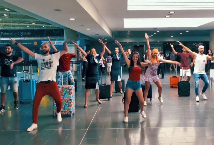 Зажигательные танцы в аэропорту Ларнаки (видео)