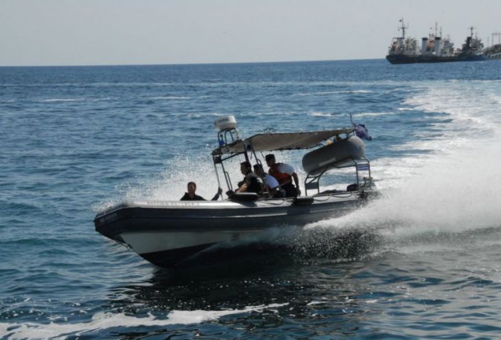 Морская полиция Кипра спасла семью туристов 