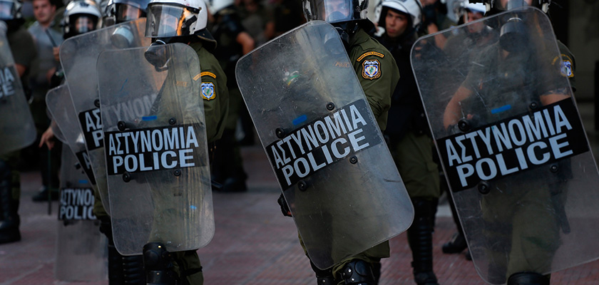 Полиция Афин отпустила кипрских студентов, арестованных из-за беспорядков | CypLIVE