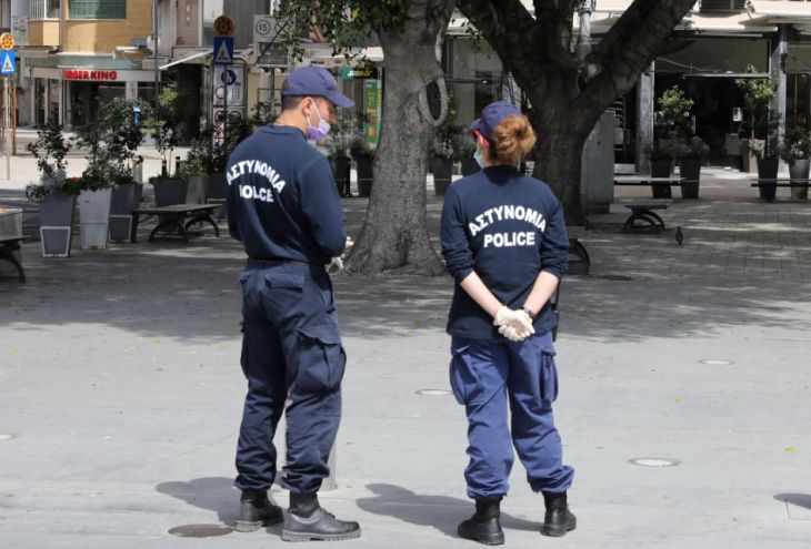 Полиция Кипра оштрафовала на 300 евро 20 участников второй акции протеста против Covid-ограничений