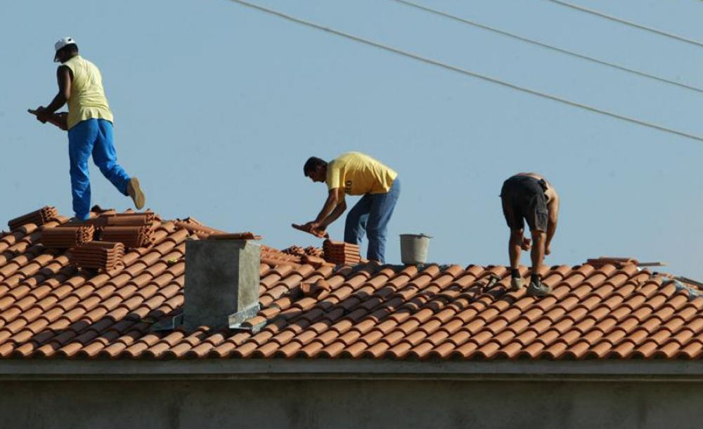 Полиция задержала 25 строителей без трудовых виз - Вестник Кипра