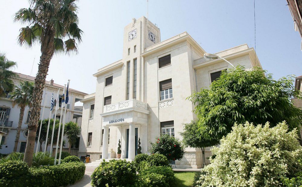 Муниципальные работники объявили забастовку - Вестник Кипра