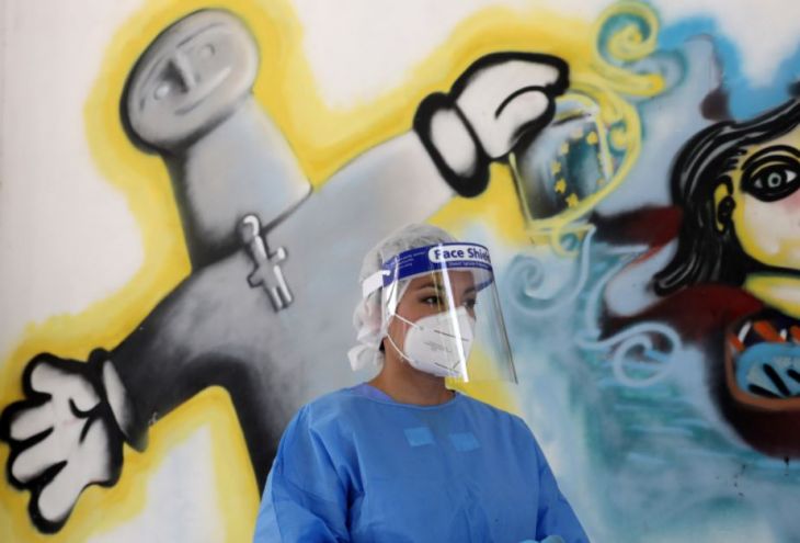 За 14 месяцев на Кипре повторно заразились коронавирусом 386 человек