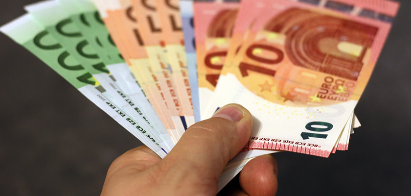 Четверть киприотов зарабатывают менее тысячи евро в месяц | CypLIVE