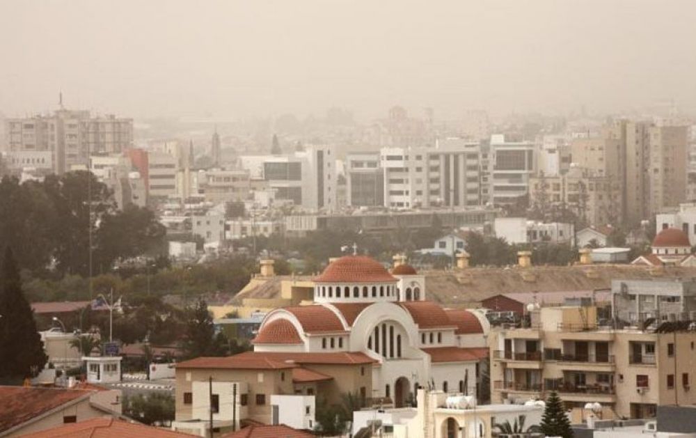 На Кипре снова циклон и пыль - Вестник Кипра