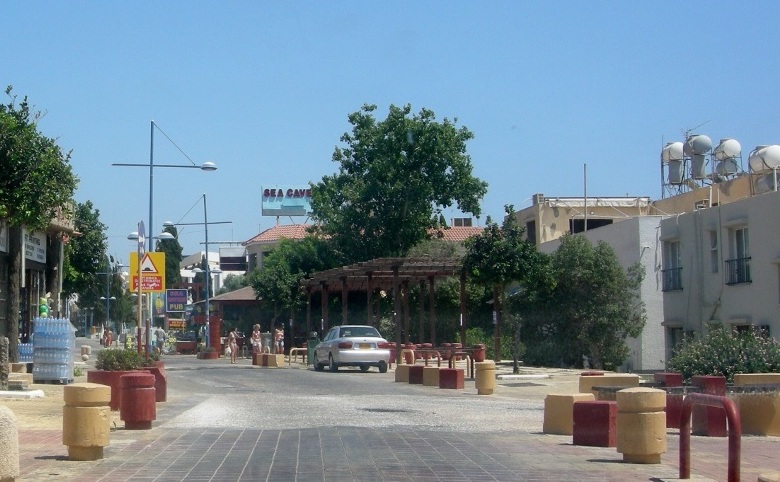 «Зеленые крыши» Айя-Напы - Вестник Кипра