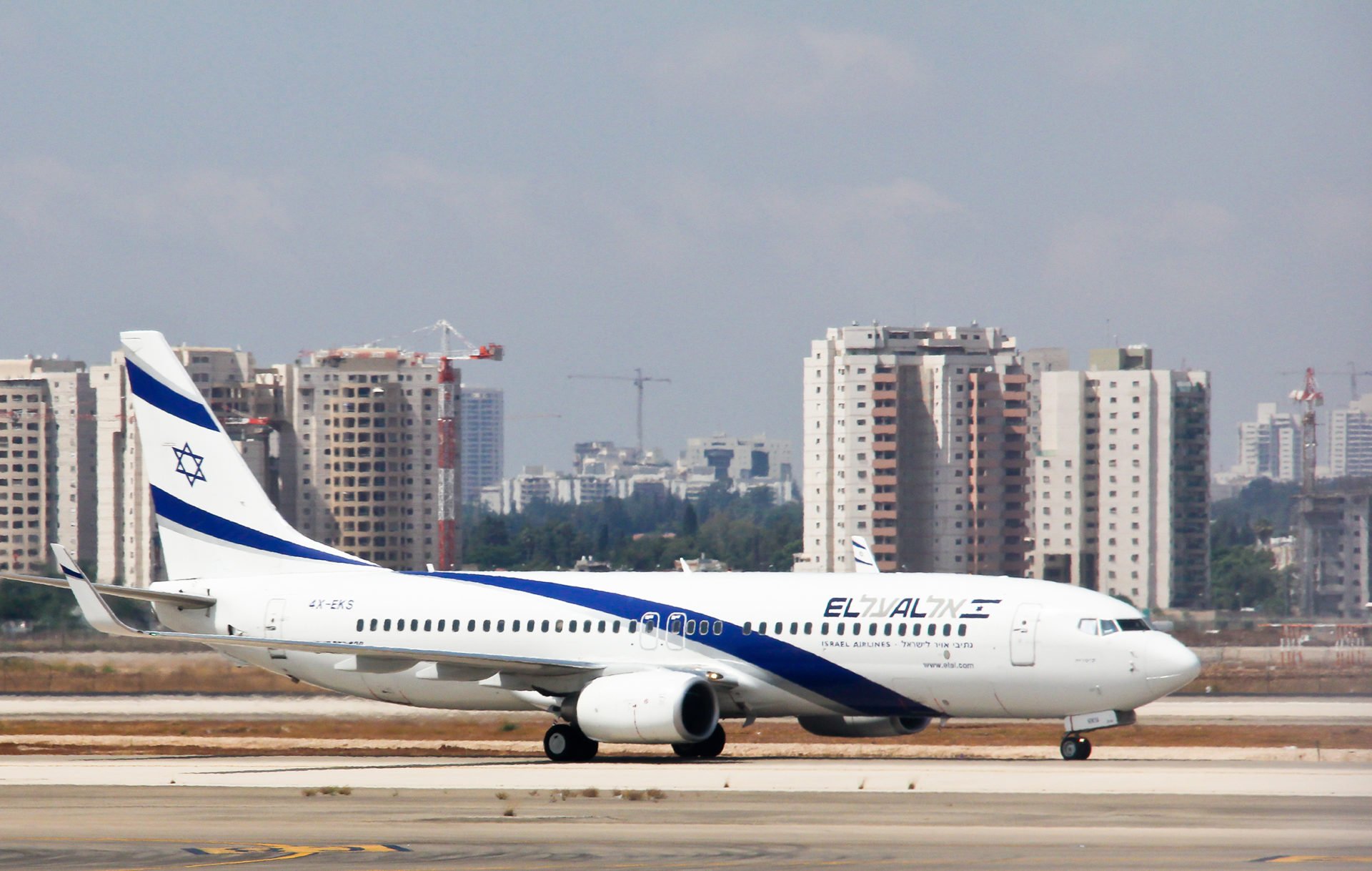 El Al замораживает полеты на Кипр