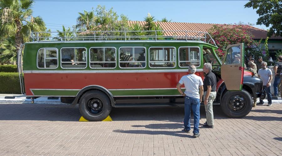 В Пафос вернулся легендарный автобус сопротивления - Вестник Кипра
