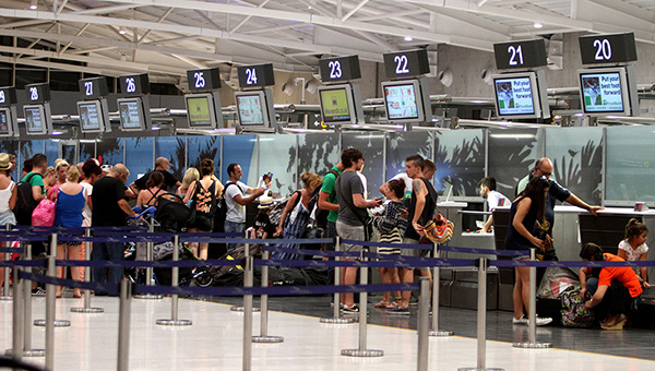 В октябре аэропорты Кипра установили новый рекорд пассажиропотока | CypLIVE