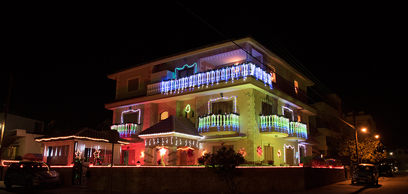 Возможно самый украшенный новогодний дом на Кипре | CypLIVE
