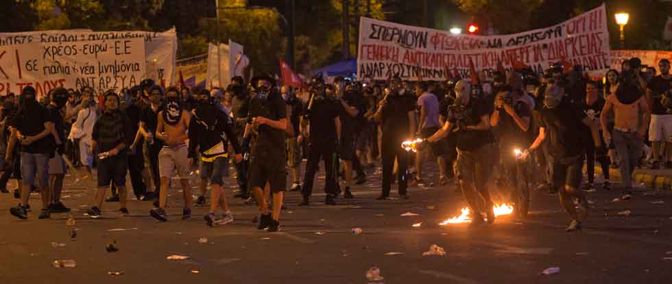 В Афинах в ходе беспорядков среди арестованных оказалась киприотка