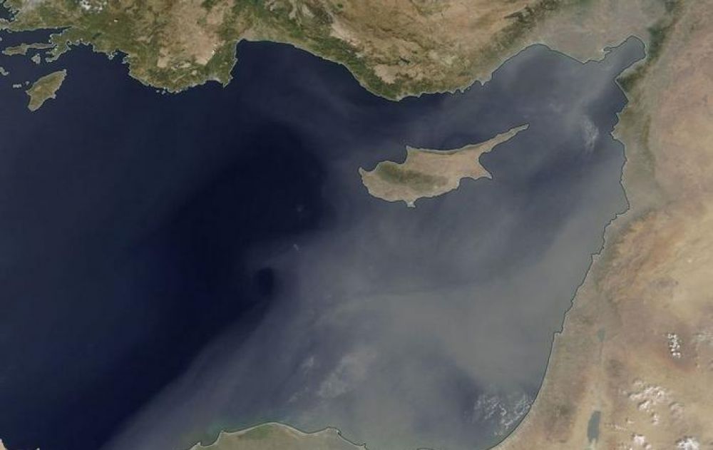 Ларнаку накрыло облако пыли - Вестник Кипра