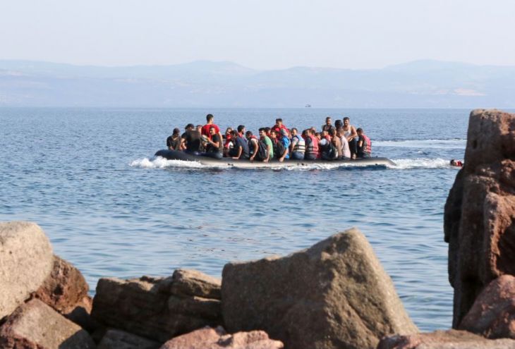За 13 часов на Кипр прибыли три лодки с нелегальными мигрантами 