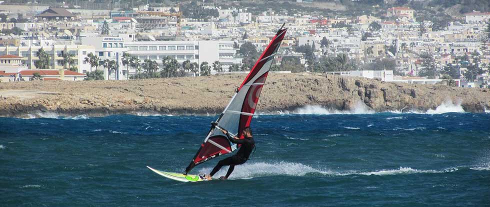 На Кипре ожидается сильный порывистый ветер