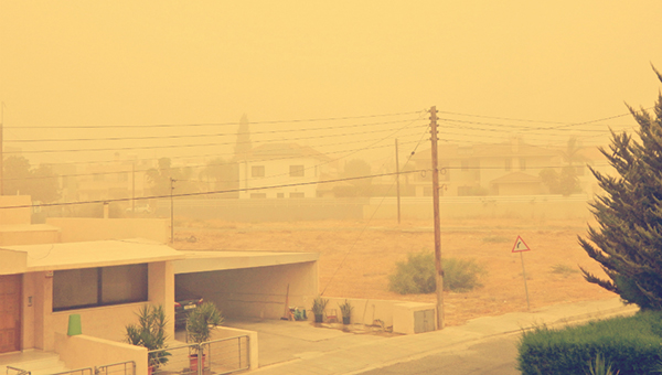 Пыльная буря хозяйствует на Кипре | CypLIVE