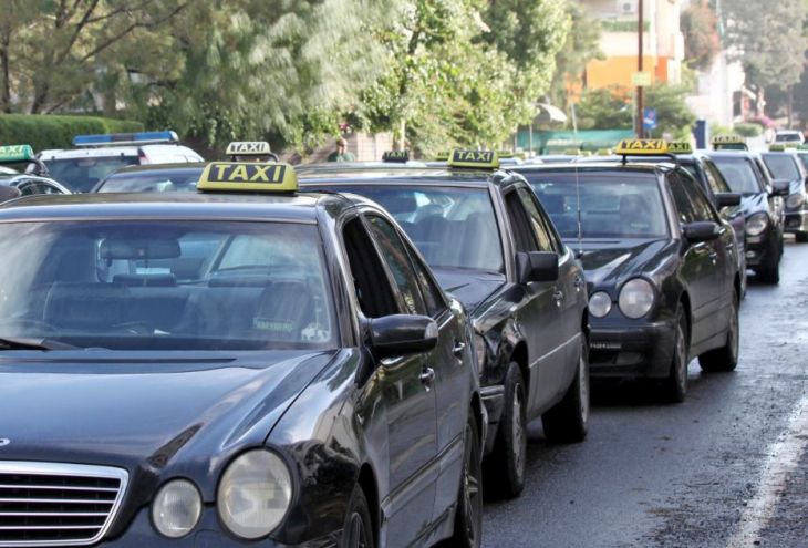 Кипрские таксисты начали общенациональную забастовку
