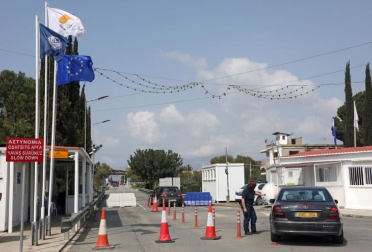 Власти Республики Кипр решили проверять документы на КПП в буферной зоне 