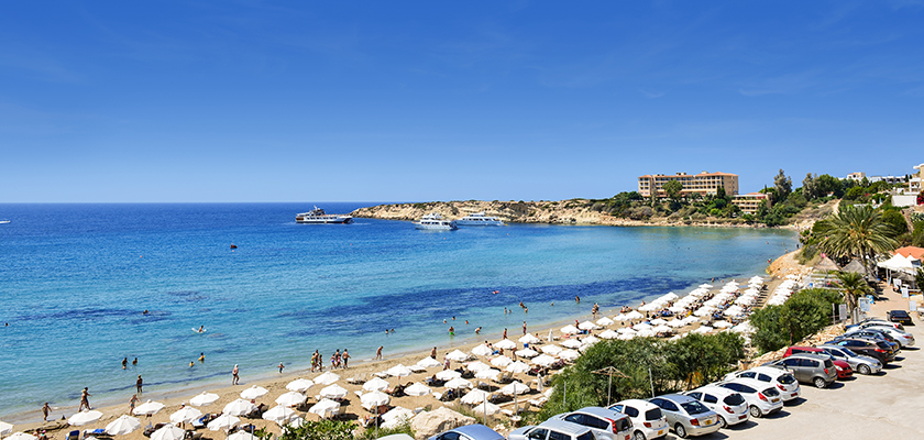 Туризм продолжает кормить экономику Кипра | CypLIVE