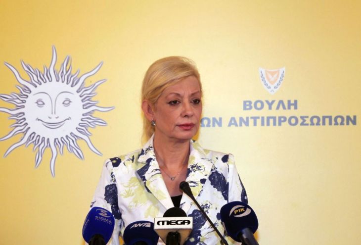 Умерла министр труда и соцобеспечения Кипра Зета Эмилианиду