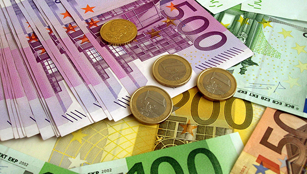 У владельца АЗС в Пафосе украли 1 500 000 евро | CypLIVE