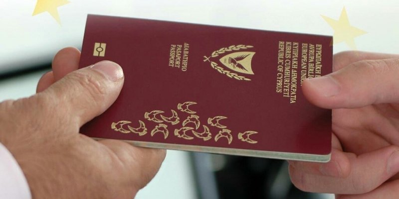 Кипр лишил гражданства 26 покупателей «золотых паспортов», 9 из них — россияне.
