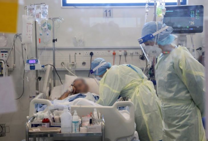 В госбольницы Кипра начали поступать вакцинированные пять-шесть месяцев назад