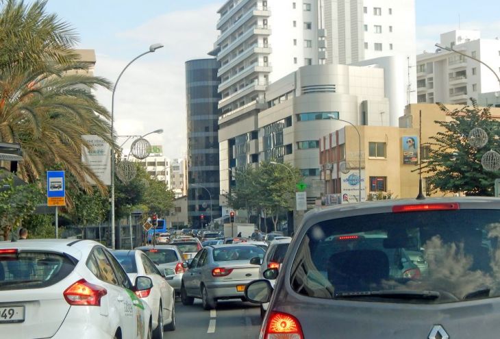Минтранспорта Кипра решило покончить с пробками и нелегальными парковками