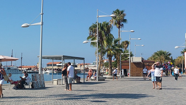 Теплая погода на Кипре в среду сменится на грозы | CypLIVE