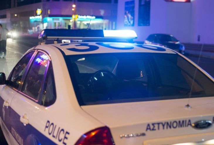 Ночью в центре Лимассола 10 человек избили водителя и отобрали у него 200 евро 