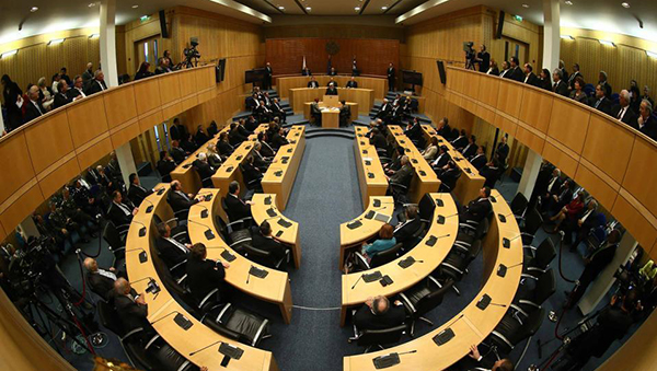 Парламент Кипра проголосовал за отмену санкций ЕС против России | CypLIVE