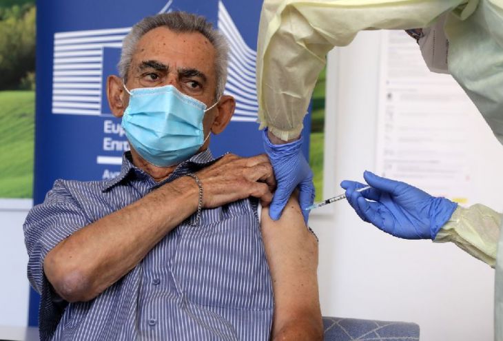 На Кипре началась вакцинация от Covid-19
