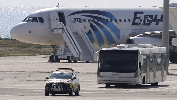 Европарламент: всех пассажиров захваченного А320 освободили | CypLIVE