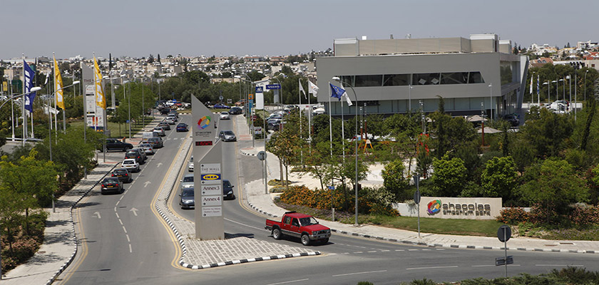 При выборе автомобилей, жители Кипра предпочитают Nissan, Volkswagen или Toyota | CypLIVE