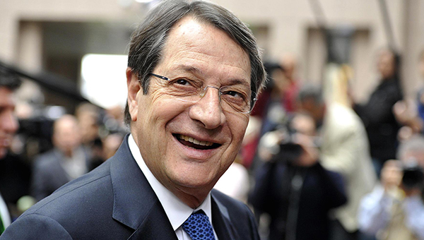 Президент Кипра по-джентльменски ушёл от ответа на вопрос о брексите | CypLIVE