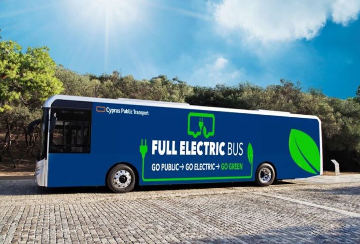 Никосия получила пять электробусов из Китая с 5G WiFi, кондиционерами и подзарядками для мобильных телефонов