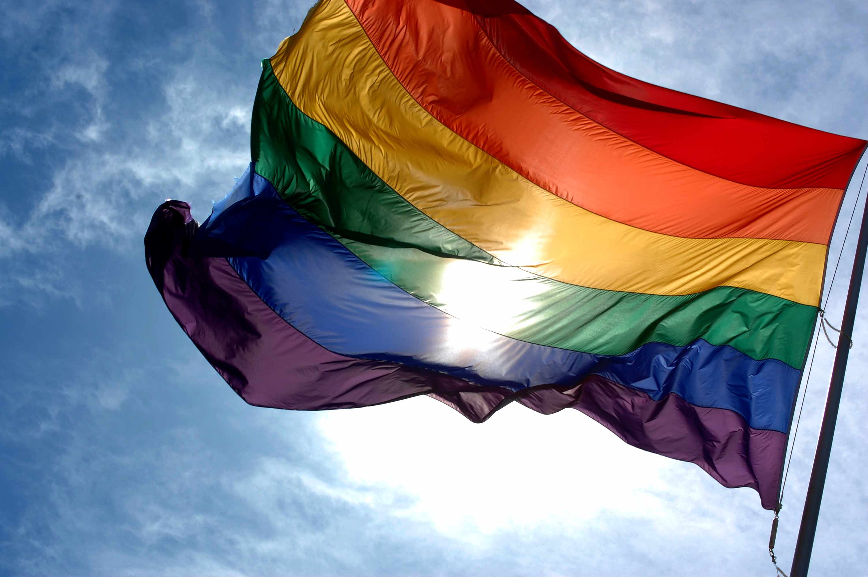 Студенческий клуб ЛГБТ протестует