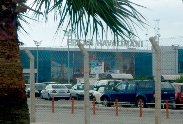 В новом аэропорту на севере Кипра забыли предусмотреть офисы для полиции и таможни