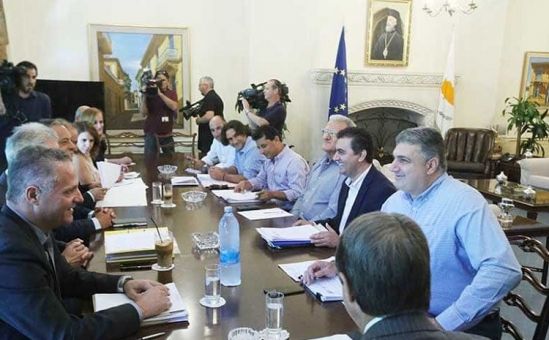 Учителя и правительство ведут переговоры - Вестник Кипра