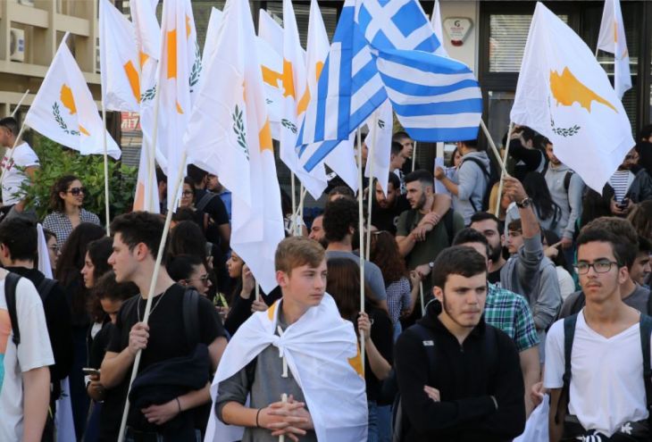 Не устраивает решение правительства Кипра? Нужно будет 5000 подписей, чтобы его изменить