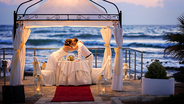 На Кипре появилась онлайн-регистрация свадеб | CypLIVE
