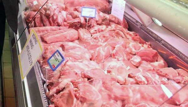 На кипрских прилавках замороженное мясо продают как свежее