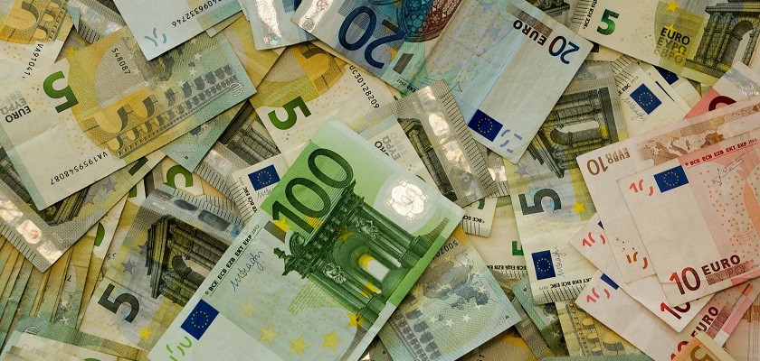 Центральный банк Кипра просит граждан быть внимательными с наличными | CypLIVE
