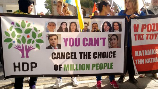 Курды Кипра провели акцию протеста против политики Эрдогана | CypLIVE