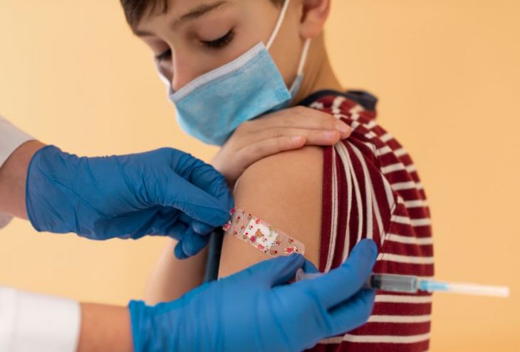 На этой неделе власти Кипра должны решить, можно ли вакцинировать от Covid-19 детей 12-15 лет 